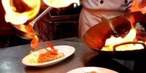 干貨：炒菜該如何用火、用油，廚師一定要懂！【四川火鍋底料批發(fā)商城】