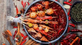 餐廳經(jīng)營到一定階段，到底要不要增加新菜品【重慶火鍋底料加工廠】
