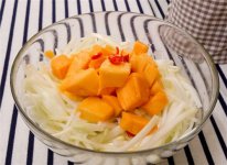 夏天用青木瓜做菜，清爽解膩又開胃【重慶火鍋底料批發(fā)】