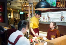 成功的品牌，往往只是在消費(fèi)者來之前、來之中、走之后的不同階段都做了對的事【火鍋底料批發(fā)廠家直銷】