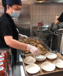 海底撈殺入米線賽道，9.9元／碗，人均20元【重慶火鍋底料加工廠】