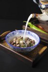 中國(guó)哪里的羊湯最好喝？【重慶火鍋底料加工廠】
