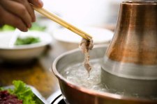 現(xiàn)炒”快餐是機(jī)遇還是坑？【重慶火鍋底料批發(fā)商城】