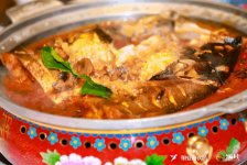 料理包“沒(méi)鍋氣”“沒(méi)營(yíng)養(yǎng)”？你怎么看？2年同城開(kāi)近20家直營(yíng)“千平大店”：5次‘破繭成蝶’般轉(zhuǎn)型重慶火鍋底料批發(fā)在哪里