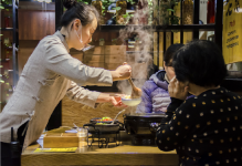 十年三次轉(zhuǎn)型，百店規(guī)模的九鍋一堂為啥要做重慶菜？