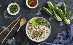 老鄉(xiāng)雞、老娘舅劍指A股，誰將成為“新中式快餐第一股”？