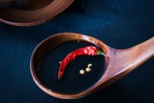 恒順醋業(yè)、李錦記同時(shí)宣布對(duì)部分產(chǎn)品漲價(jià)。11月4日，加加食品也宣布部分產(chǎn)品提價(jià)